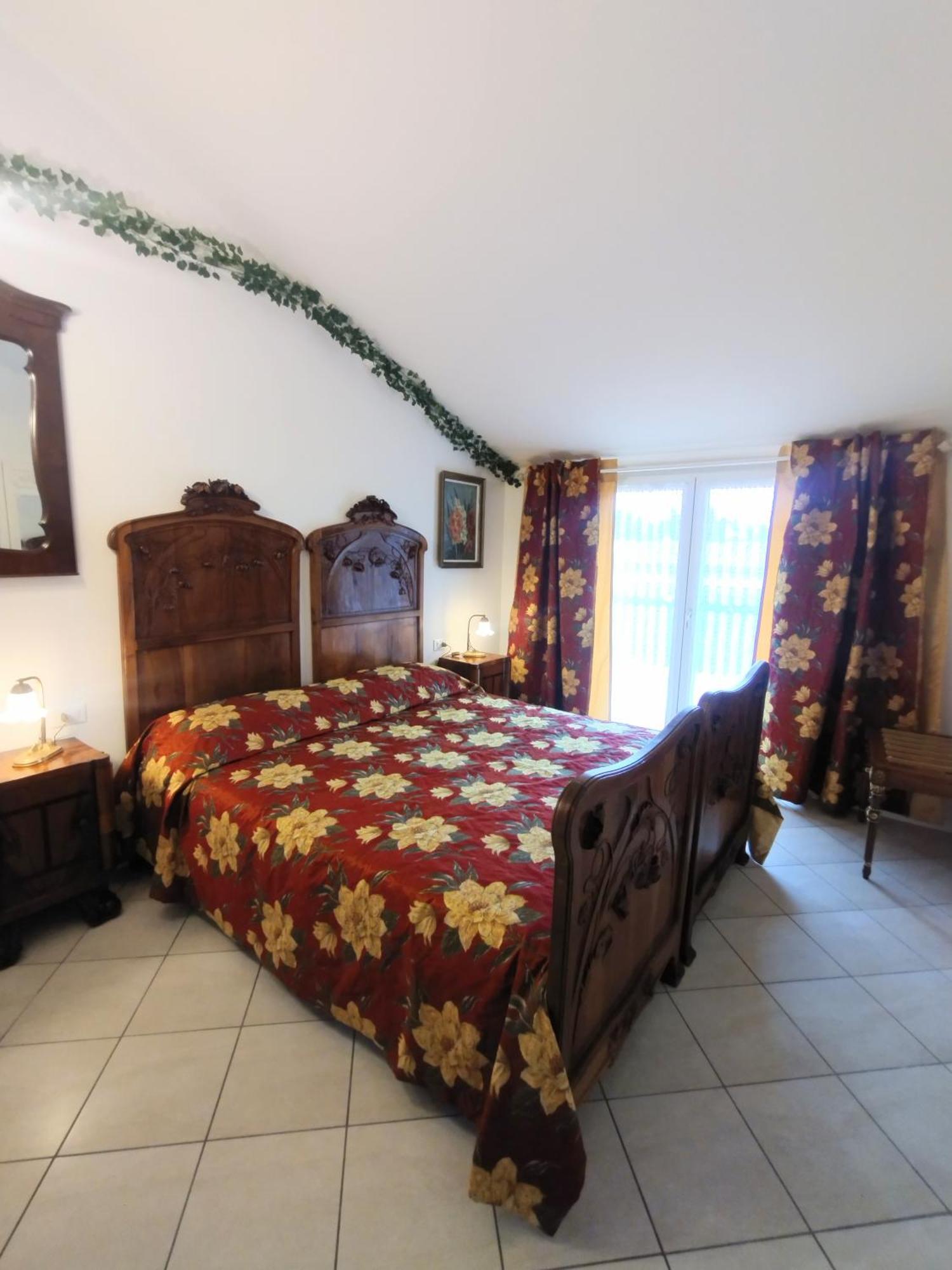 Apartamento Mansarda Di Masha Villongo SantʼAlessandro Exterior foto